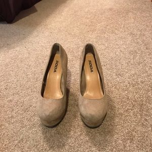 Beige platforms size 8